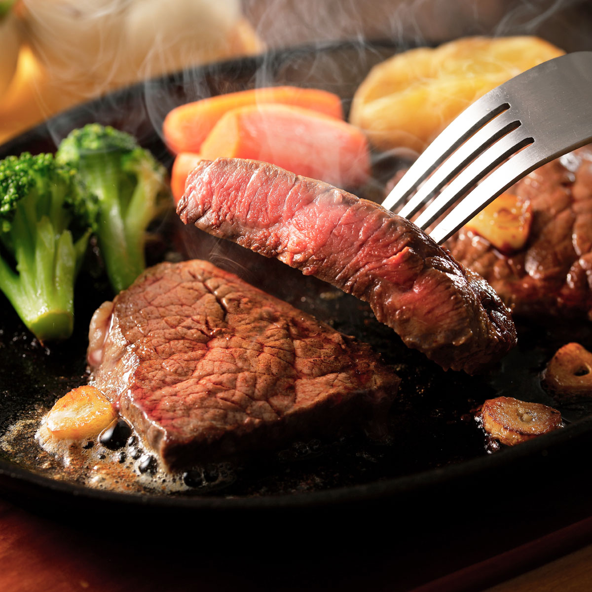 口どけ極上の霜降り 熊野牛 サーロインステーキ 200g×3枚 ｜ザ グラン リゾートエレガンテ白浜セレクト