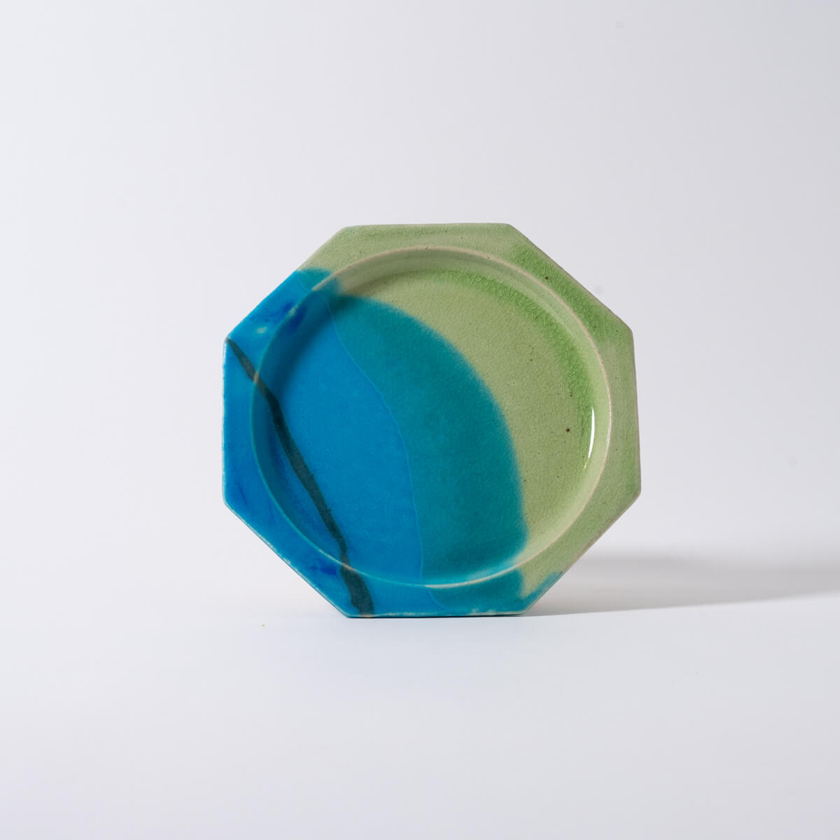 【信楽イマジン】運命の1枚との出会い、個性豊かな彩りのうつわ