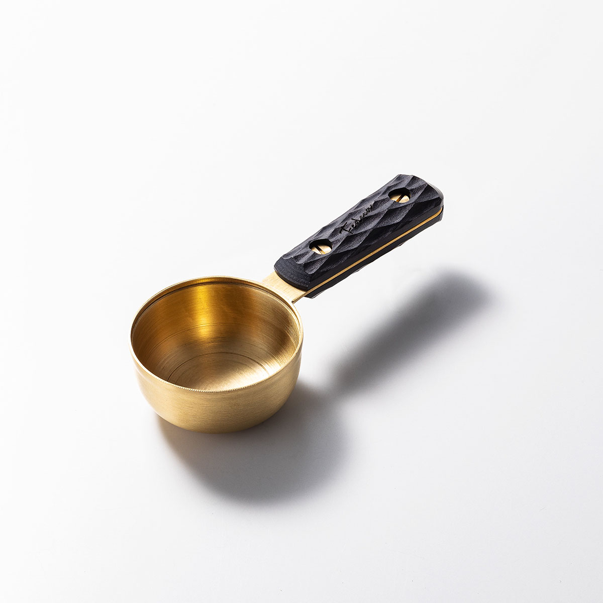 切る道具に、スタイルを「FEDECA」