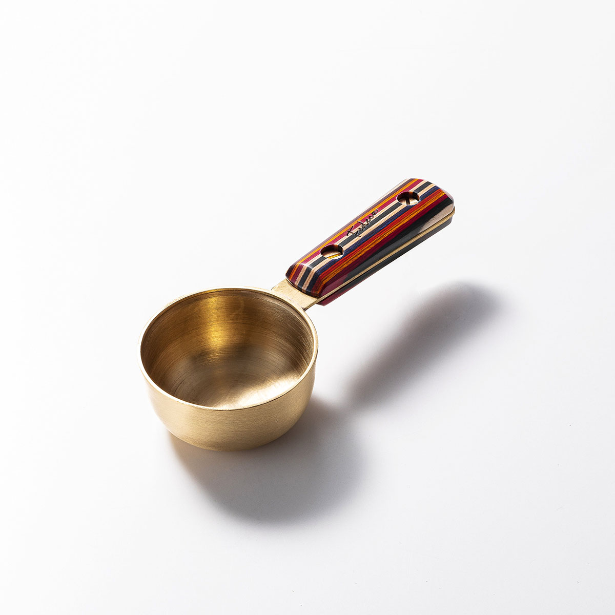 切る道具に、スタイルを「FEDECA」