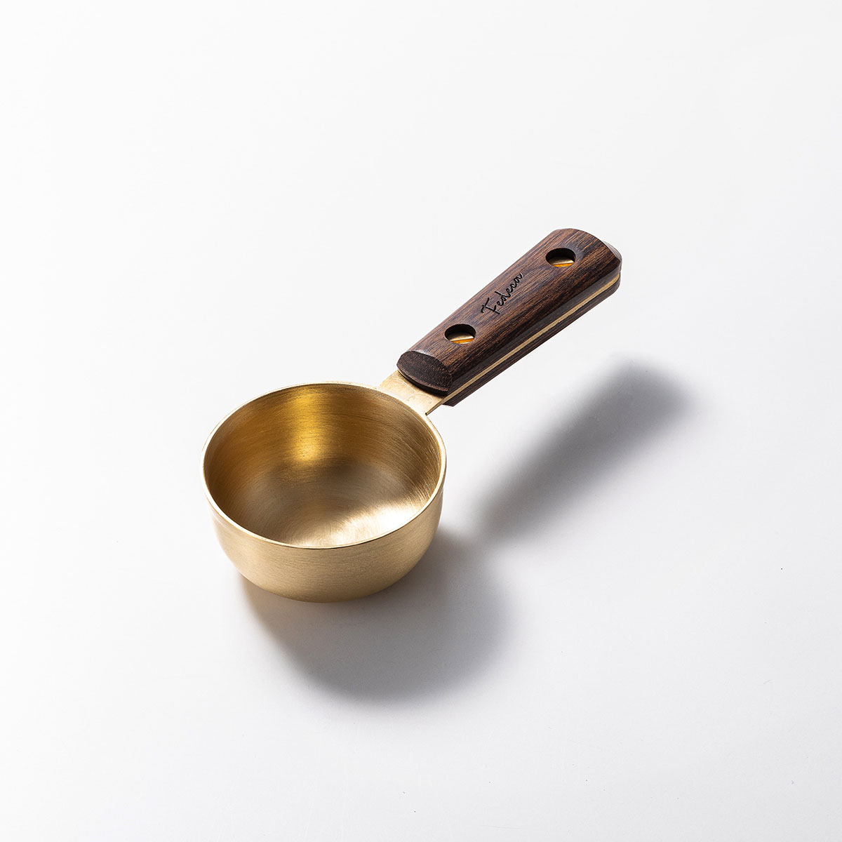 切る道具に、スタイルを「FEDECA」