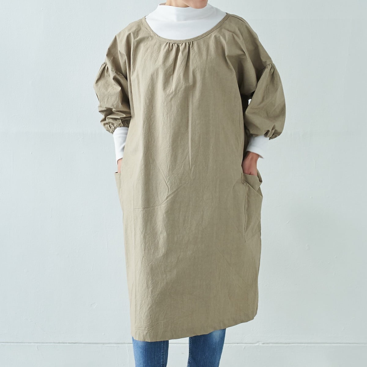 ゆるっと羽織れるかっぽう着 エプロンコート ベージュ｜SUNNY LOCATION