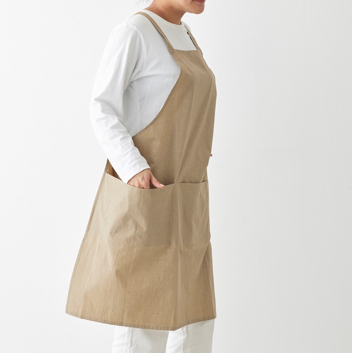 男女兼用 動きやすいバッククロスチムニーエプロン ベージュ｜SUNNY LOCATION