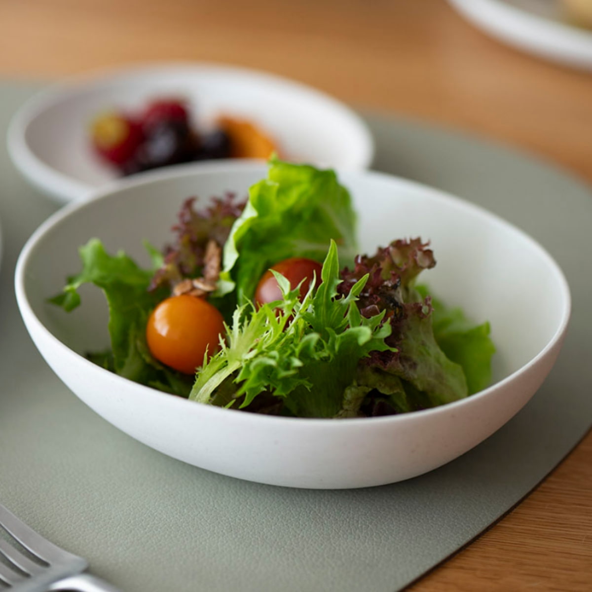 【224ポーセリン】精成舎 Seido UZRA(うずら)オーバルボウルM 15cm ホワイト