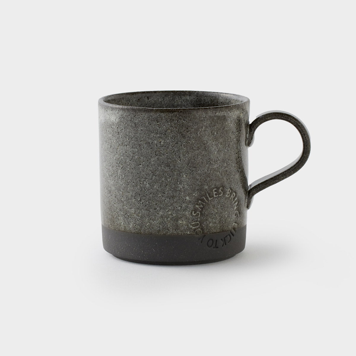 モダンなうつわと楽しむ、カフェタイム