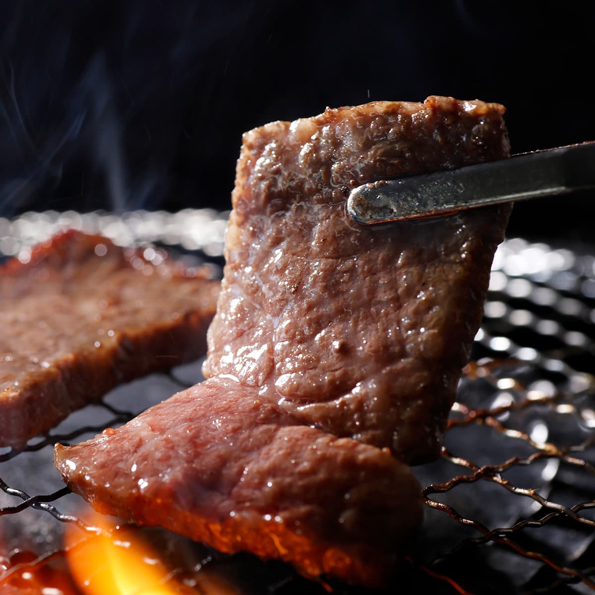 極上の旨み 但馬牛 焼き肉用 肩ロース 300g｜ザ グランリゾート城崎セレクト