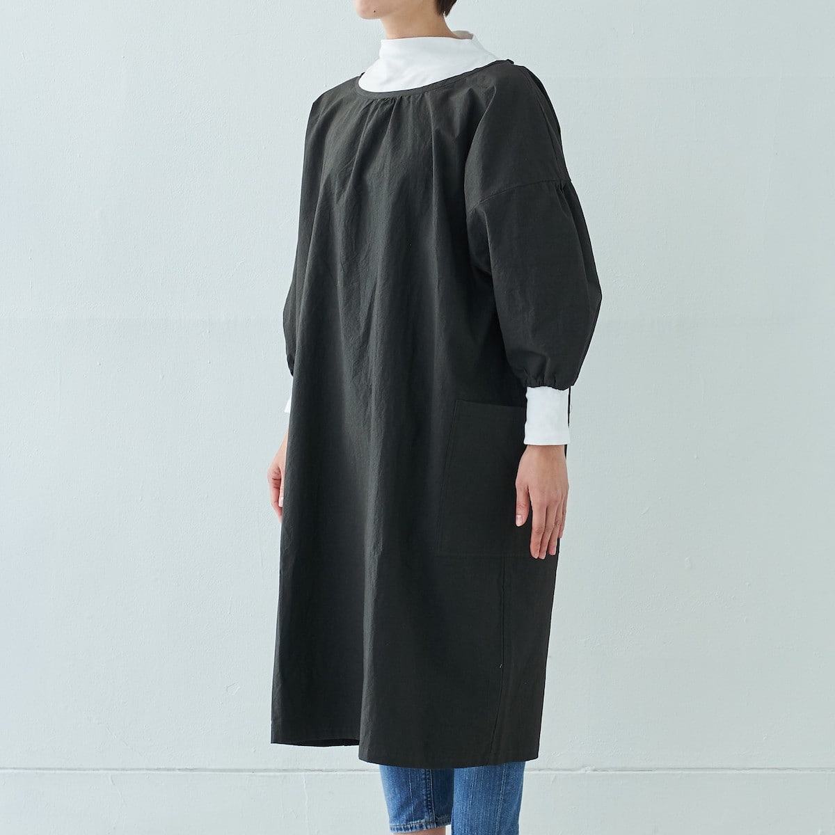 ゆるっと羽織れるかっぽう着 エプロンコート ブラック｜SUNNY LOCATION