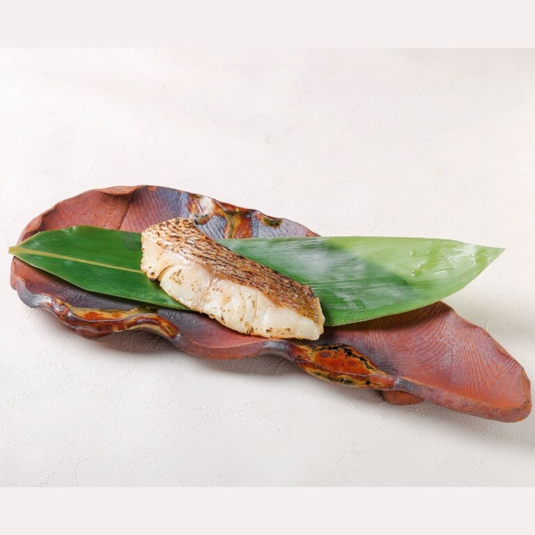 近大生まれマダイ 焼味四種食べ比べセット（8食）7,000円（税込）