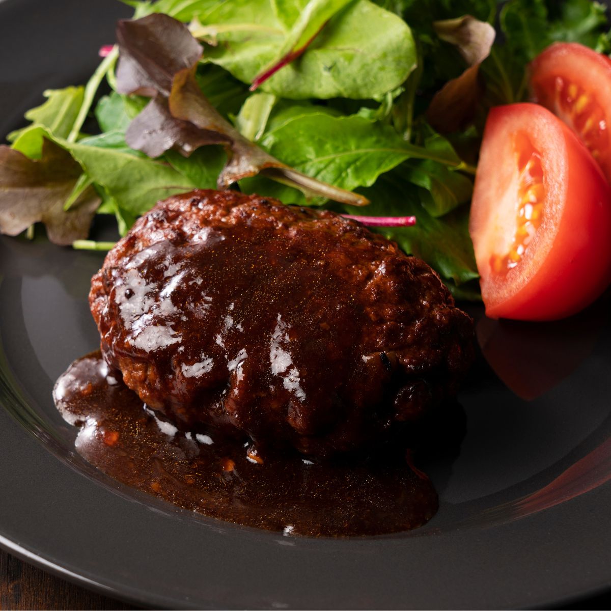 肉汁あふれる贅沢仕立て 近江牛デミグラスハンバーグ 3個セット｜ザ グラン リゾート 近江舞子セレクト