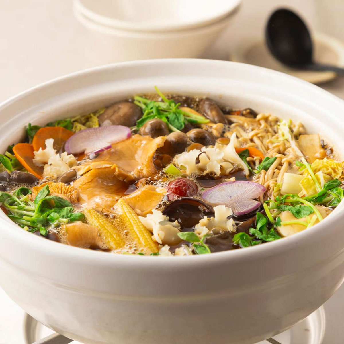 薬膳黒旨きのこ鍋・火鍋 セット(2人前)　6,380円 （税込）