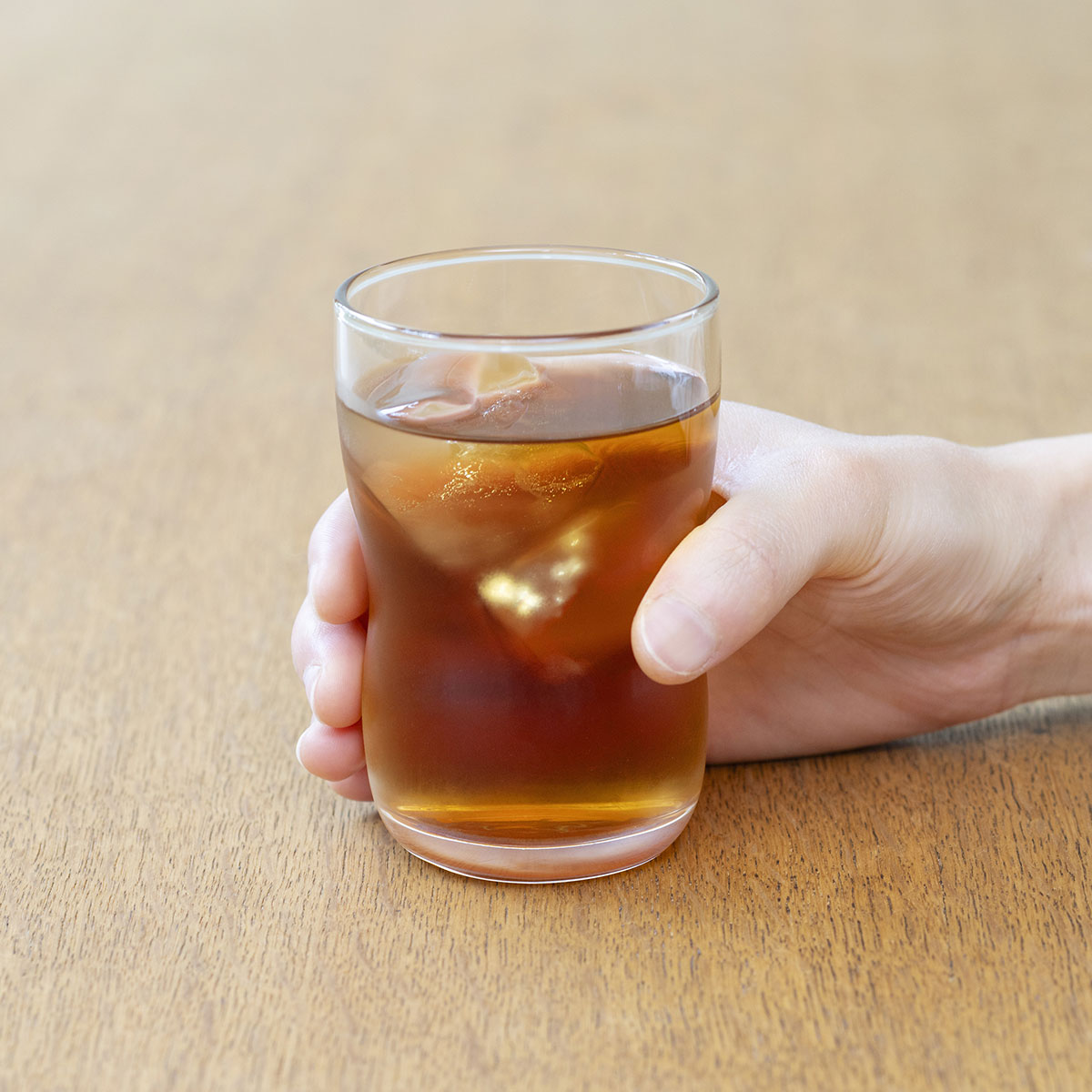 手になじむから使いやすい　つよいこグラス Lサイズ（240ml）｜アデリア