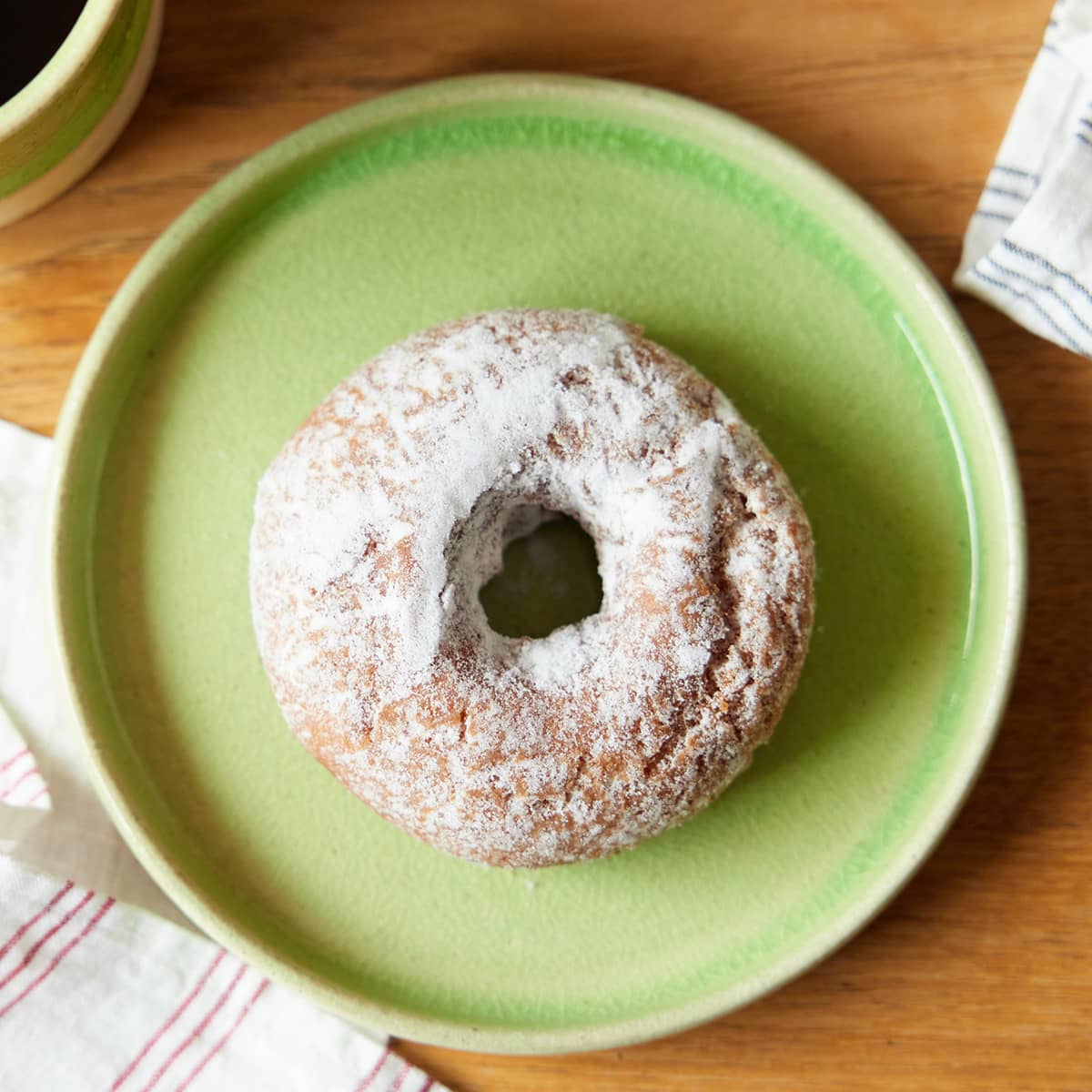 モダンなうつわと楽しむ、カフェタイム