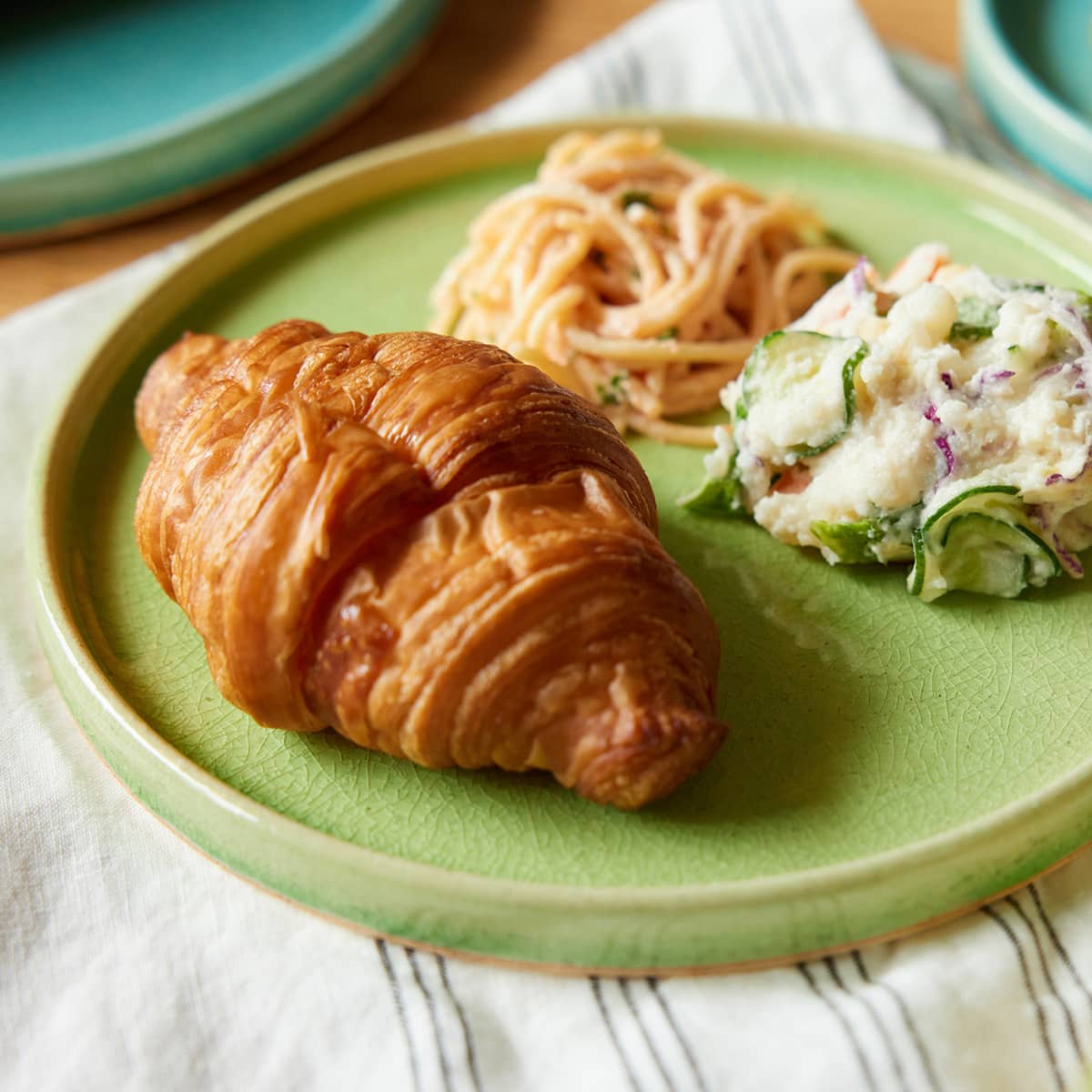 軽やかな色を楽しむ切立皿 21cm（グリーン）｜THE HARVEST コラボ - CRAZE（クレイズ）