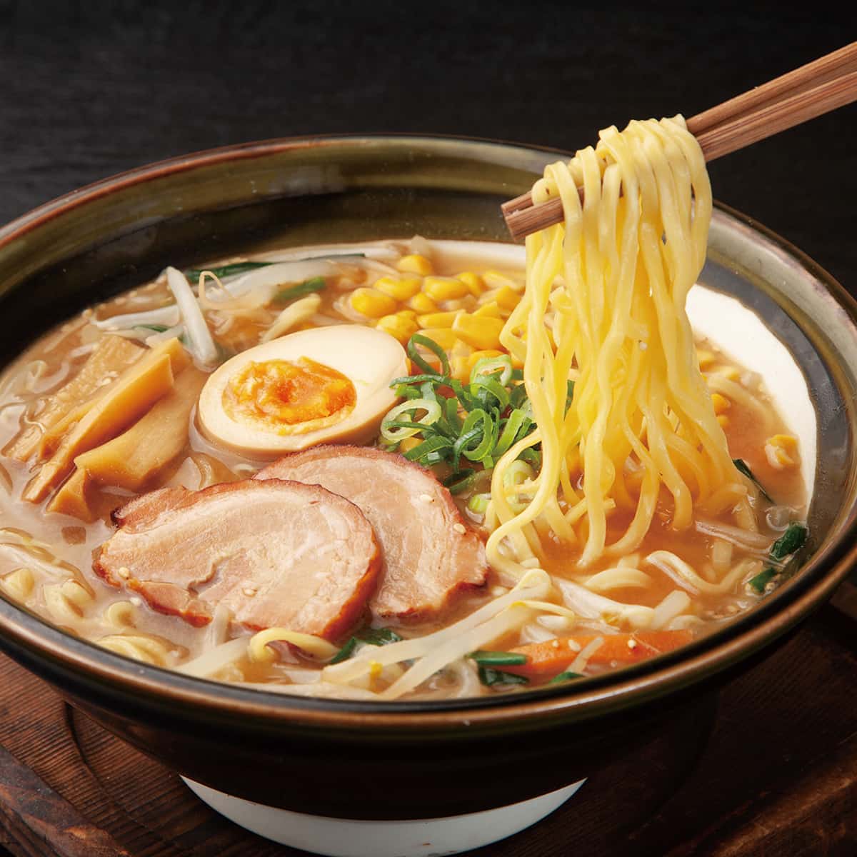 札幌・函館・旭川を巡る　北海道三大ご当地ラーメン6食セット｜ヴィラ・コンコルディアセレクト