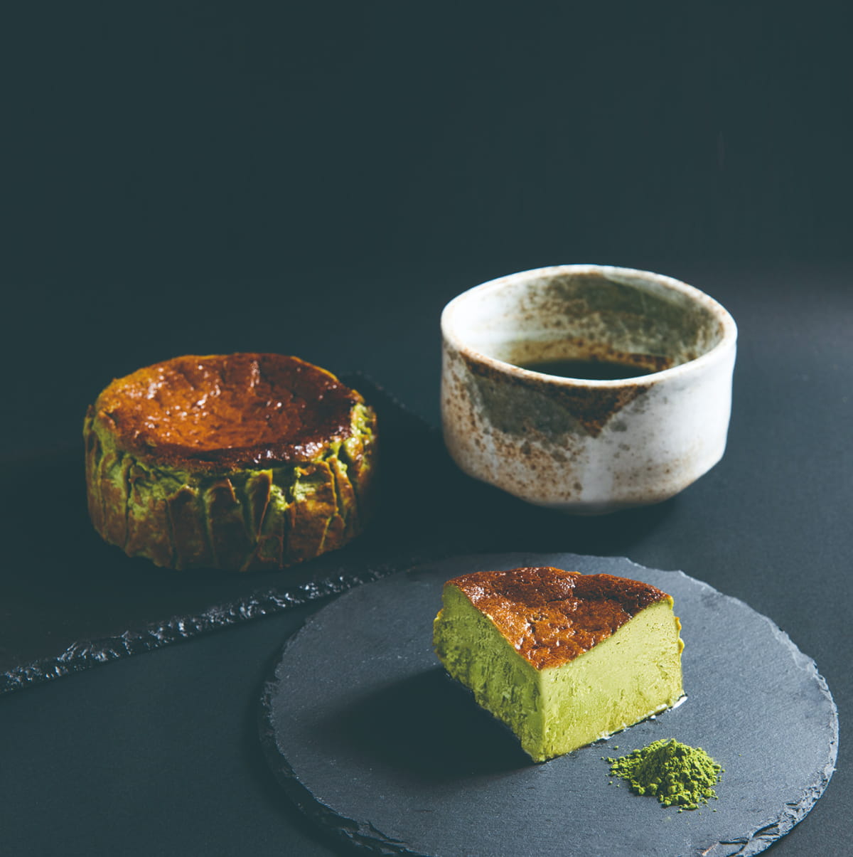 【旬のごちそう便】こだわり素材で作ったお抹茶ばすくちーず  4号サイズ ｜ザ グランリゾート エレガンデ淡路島セレクト