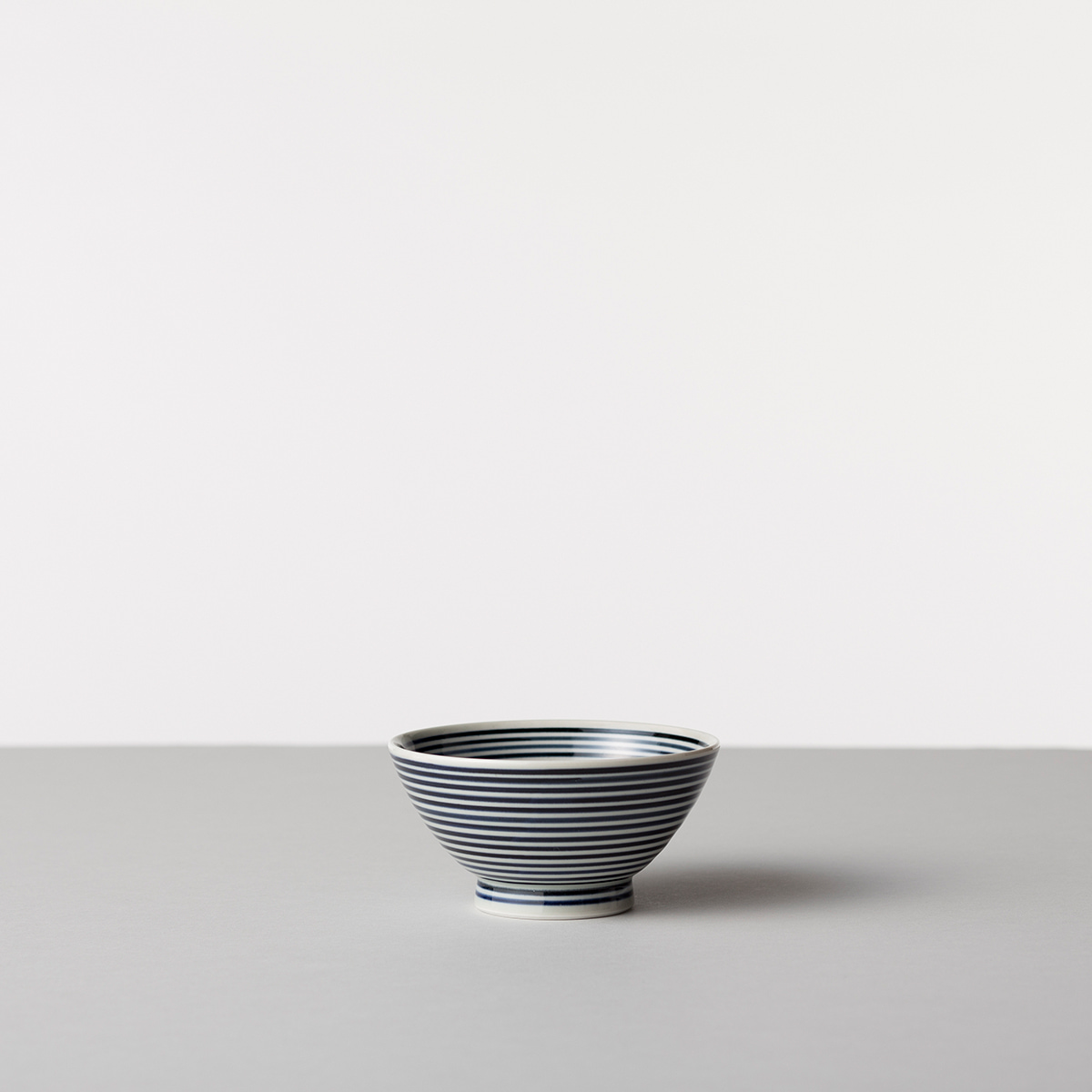 【波佐見焼】BARBAR 藍駒 茶碗 大 13cm