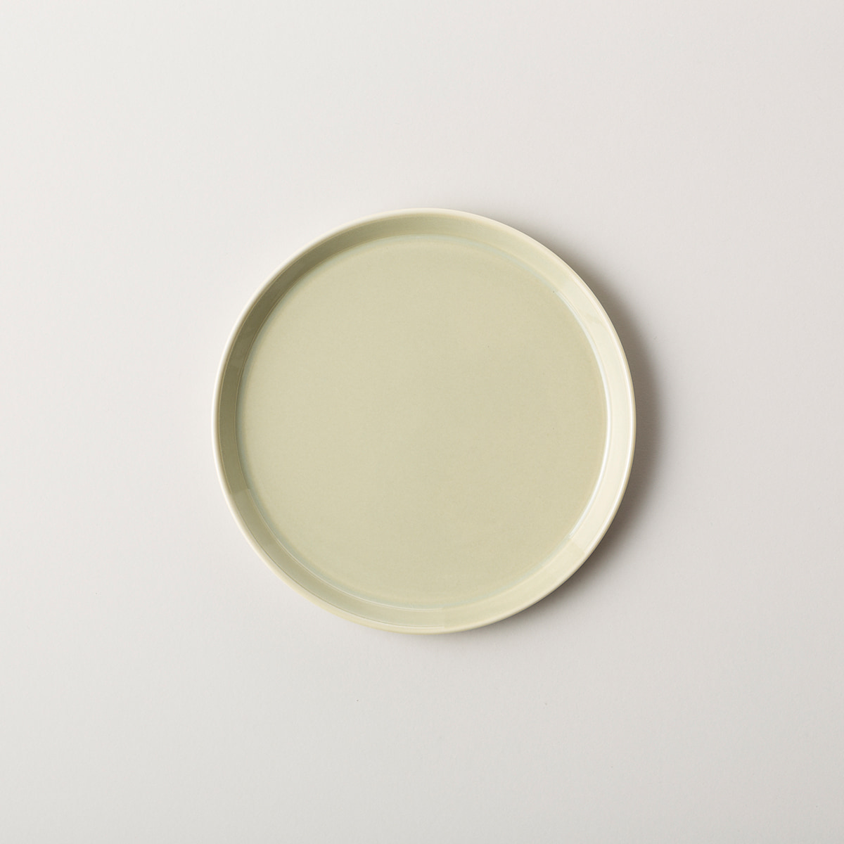 MARUHIROのカラフルなうつわたち