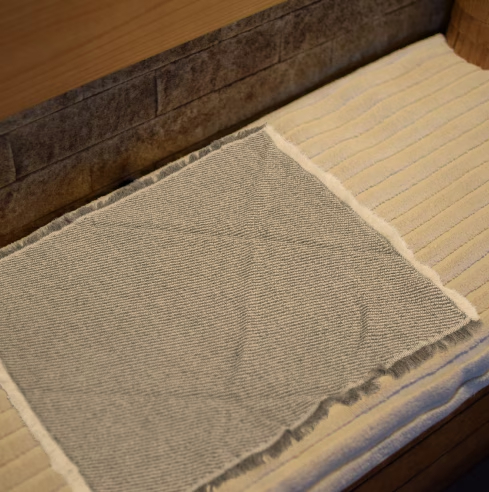 サ活にぴったり わたしのためのソロサウナマット（2色展開）｜Kontex - SWELL（スウェル）