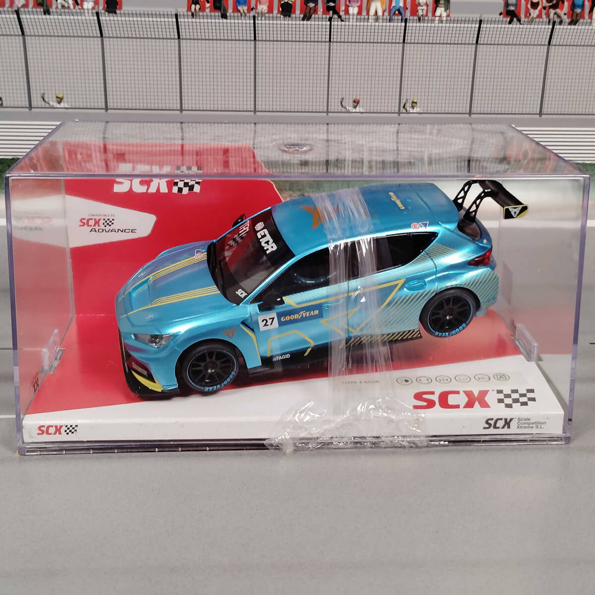 1/32スロットカー Cupra E-Racer #27 FIA eTouring Car World Cup Champion