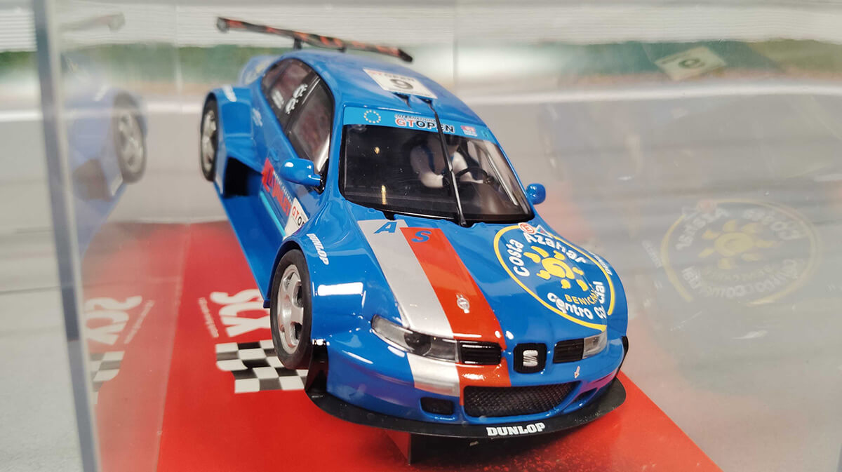 1/32スロットカー SEAT TOLEDO GT ブルー #9