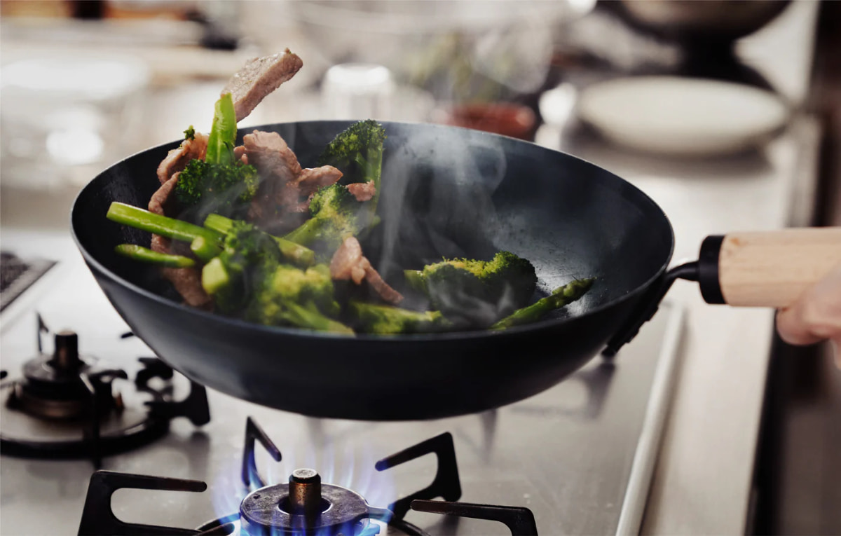 【藤田金属】元気じゃない日の、フライパン（ウォルナット）