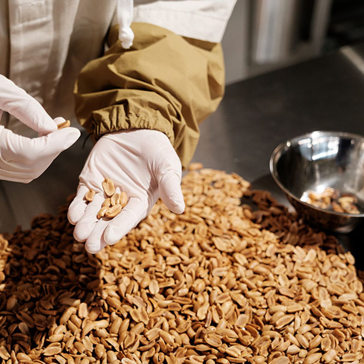 HAPPY NUTS DAY 無添加 ピーナッツバター 粒なし Sサイズ 110g | HESTA